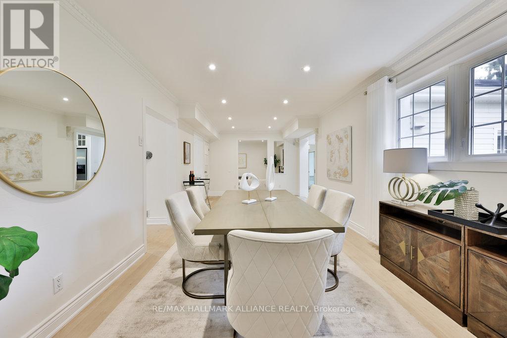 1316 Cambridge Drive, Oakville, Ontario  L6J 1S3 - Photo 8 - W12377548