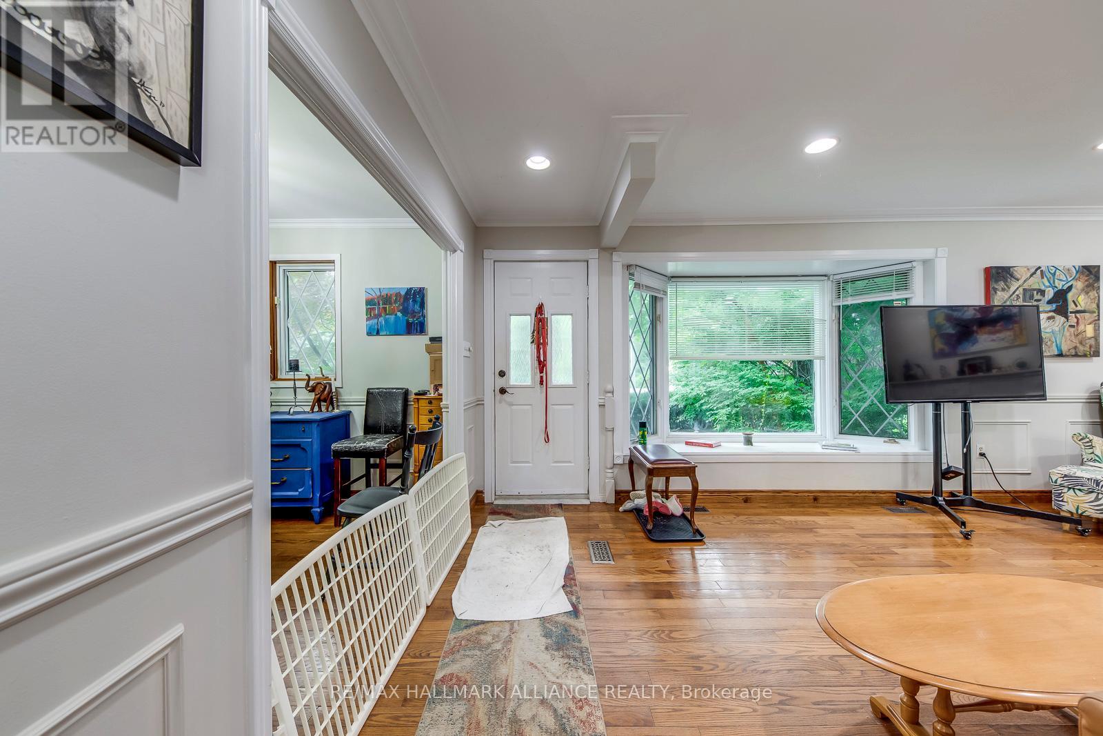 463 Drummond Road, Oakville, Ontario  L6J 4L7 - Photo 10 - W12378637