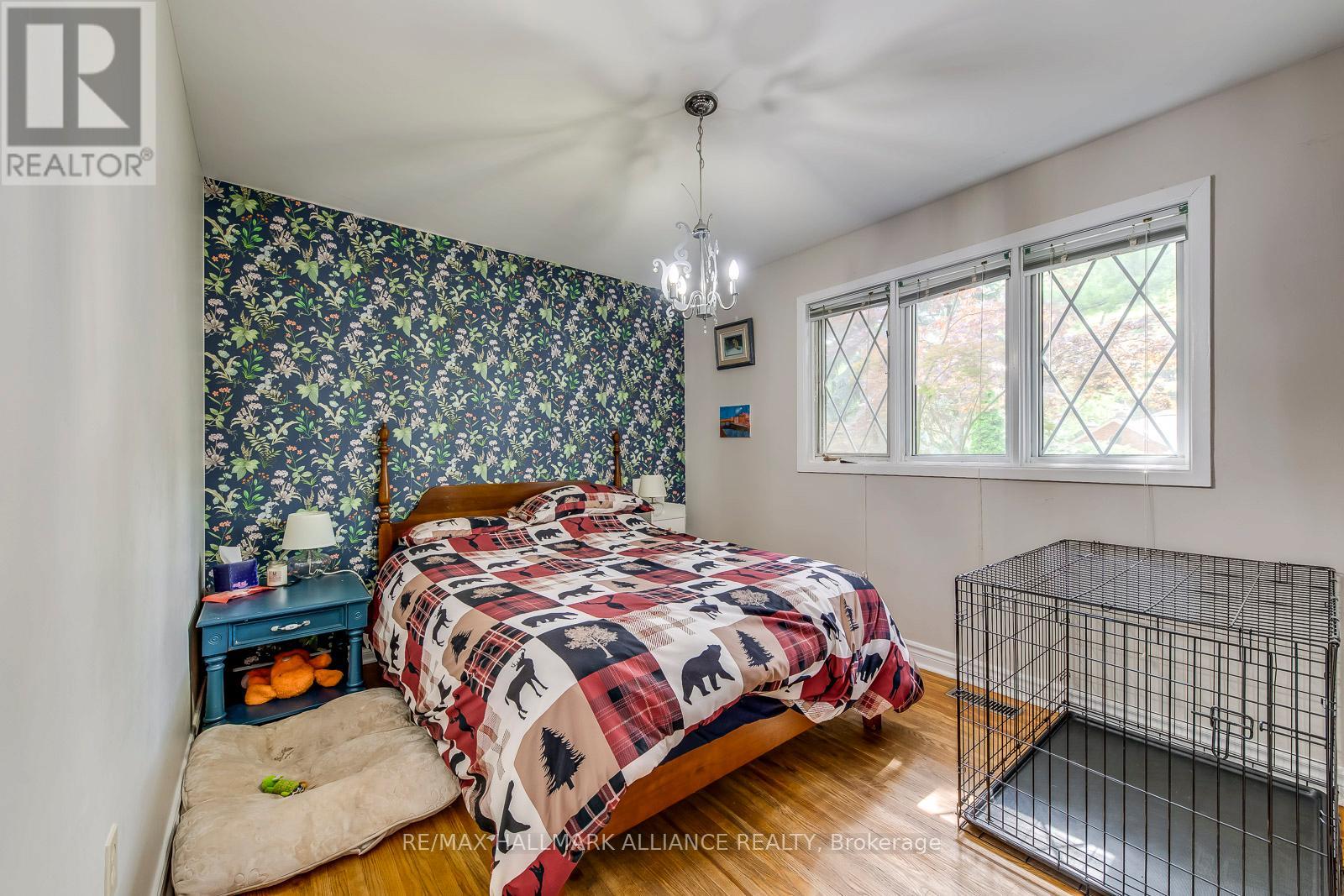 463 Drummond Road, Oakville, Ontario  L6J 4L7 - Photo 16 - W12378637