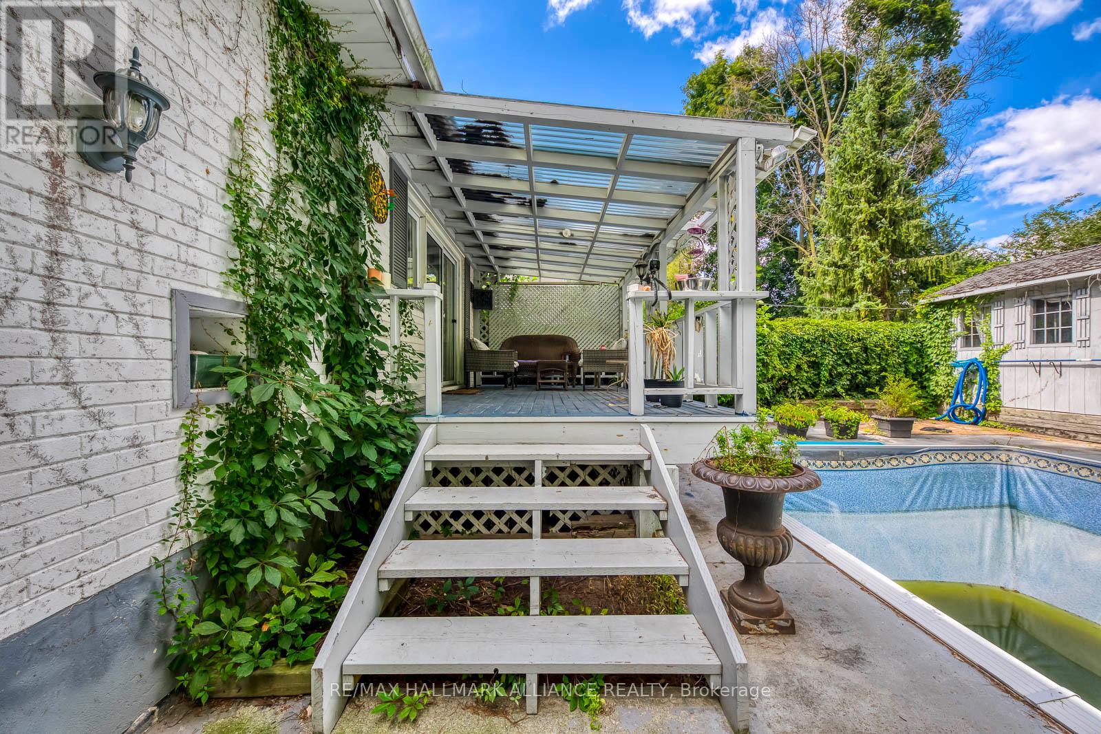 463 Drummond Road, Oakville, Ontario  L6J 4L7 - Photo 25 - W12378637