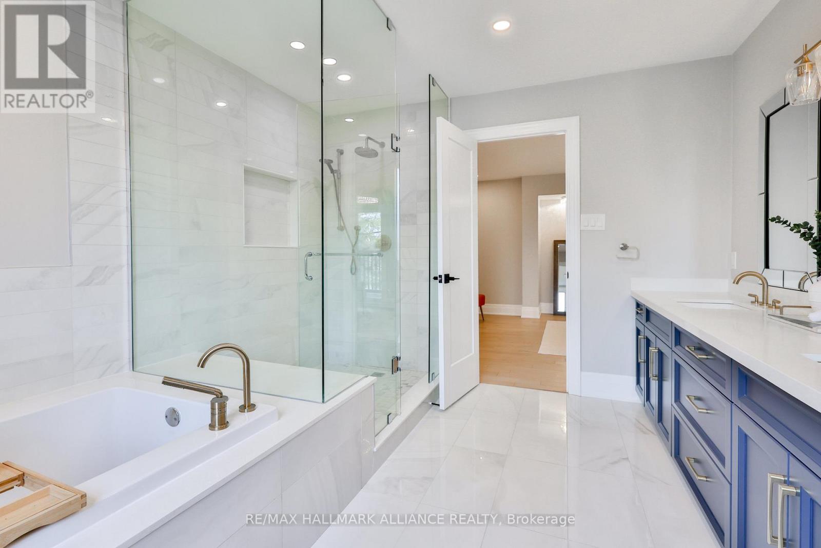 2309 Dunedin Road, Oakville, Ontario  L6J 5V4 - Photo 19 - W12381555