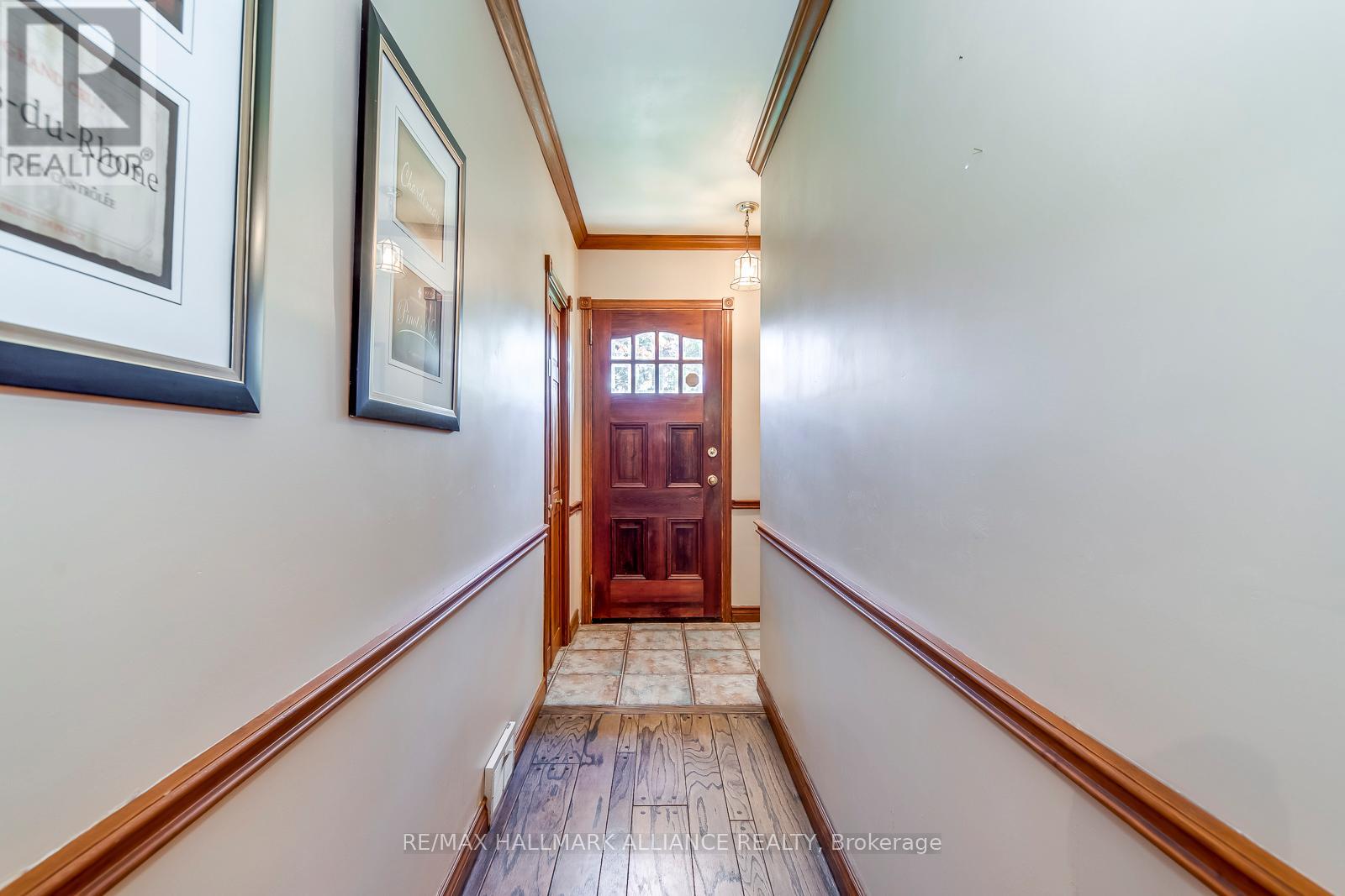 4447 Lakeshore Road, Burlington, Ontario  L7L 1B3 - Photo 20 - W12449262