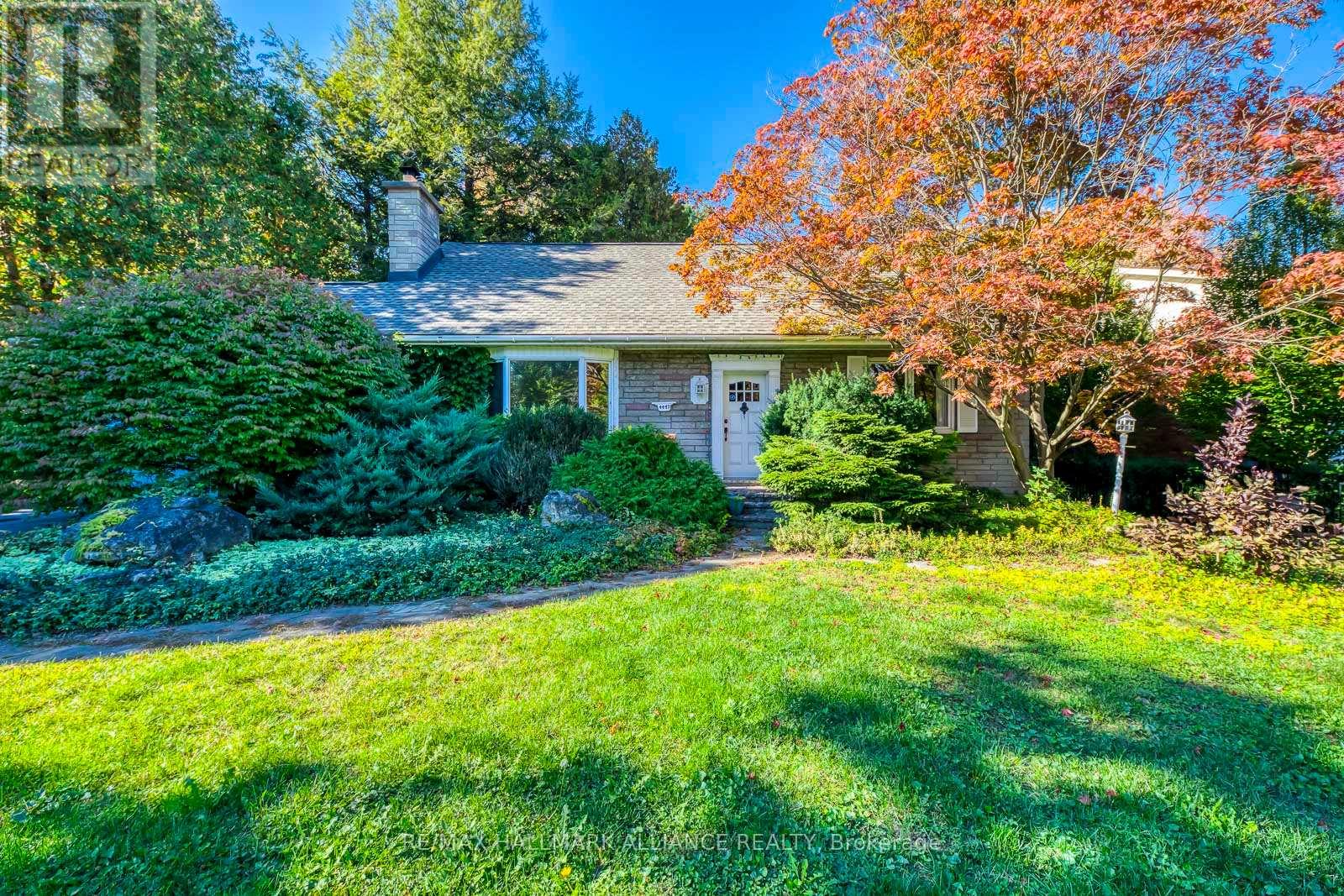 4447 Lakeshore Road, Burlington, Ontario  L7L 1B3 - Photo 43 - W12449262