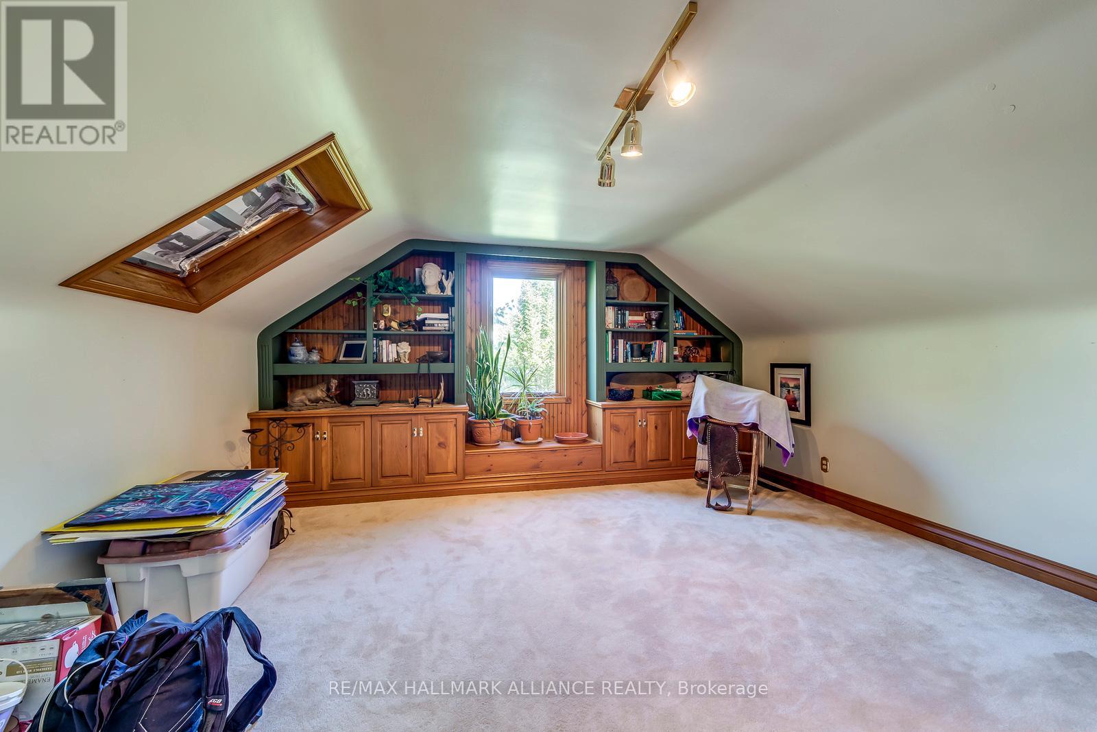 4447 Lakeshore Road, Burlington, Ontario  L7L 1B3 - Photo 25 - W12449262