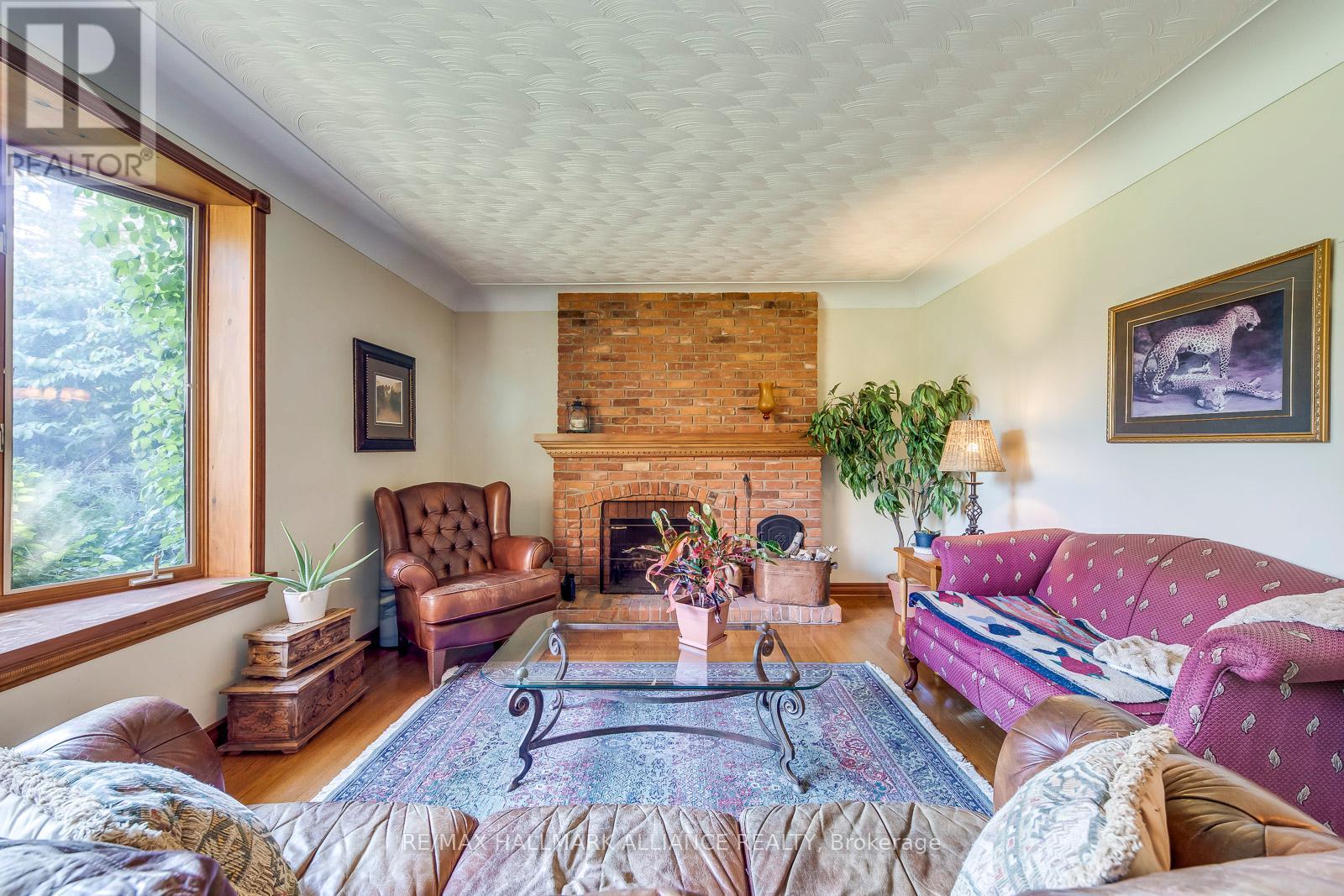 4447 Lakeshore Road, Burlington, Ontario  L7L 1B3 - Photo 7 - W12449262