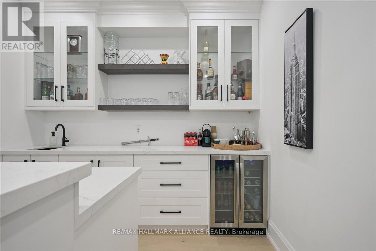 1225 Baldwin Drive, Oakville, Ontario  L6J 2W4 - Photo 39 - W12477877