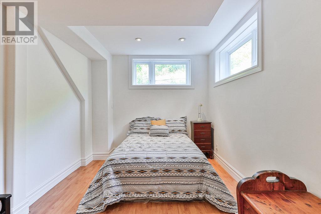 1200 Bronte Road, Oakville, Ontario  L6M 4G4 - Photo 35 - W12423384