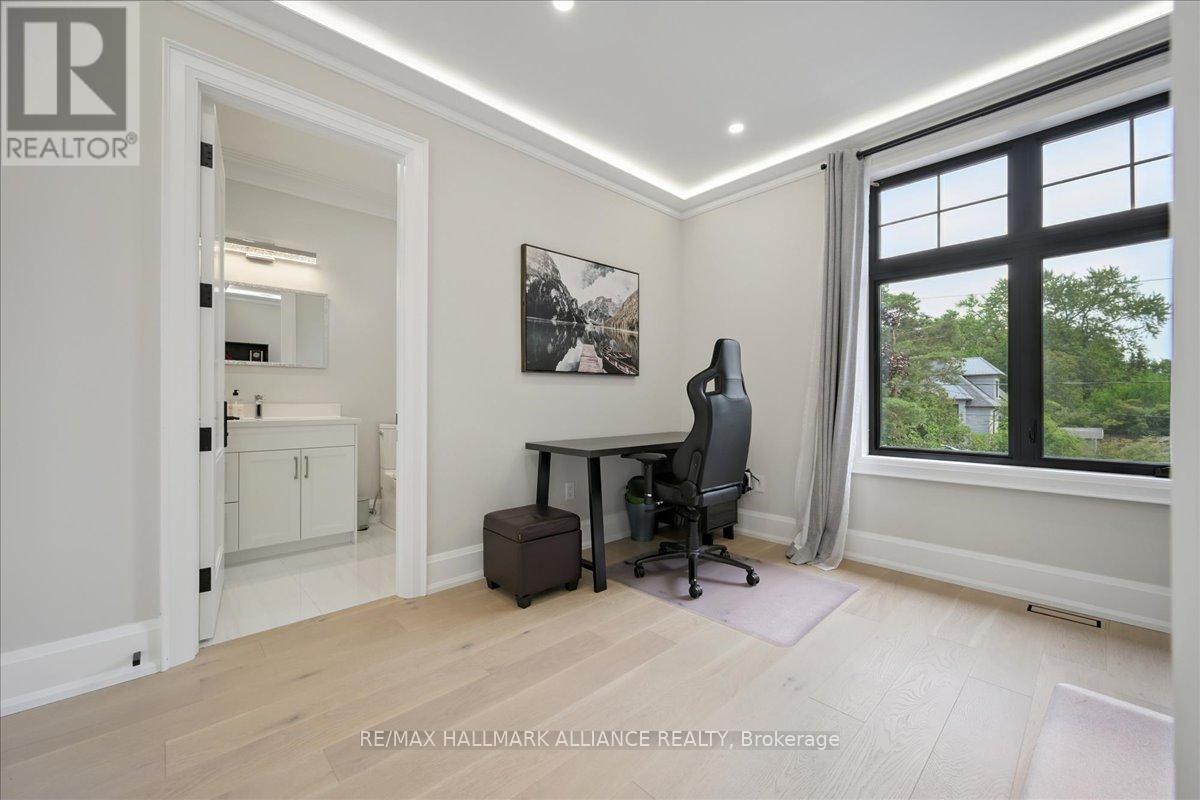 1225 Baldwin Drive, Oakville, Ontario  L6J 2W4 - Photo 32 - W12477877