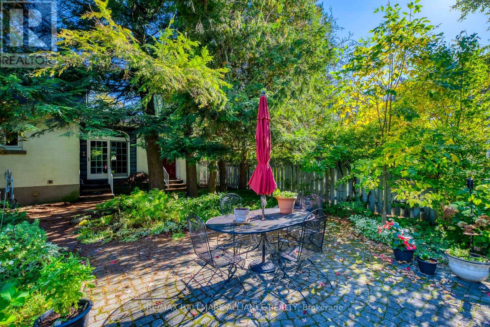 4447 Lakeshore Road, Burlington, Ontario  L7L 1B3 - Photo 36 - W12449262