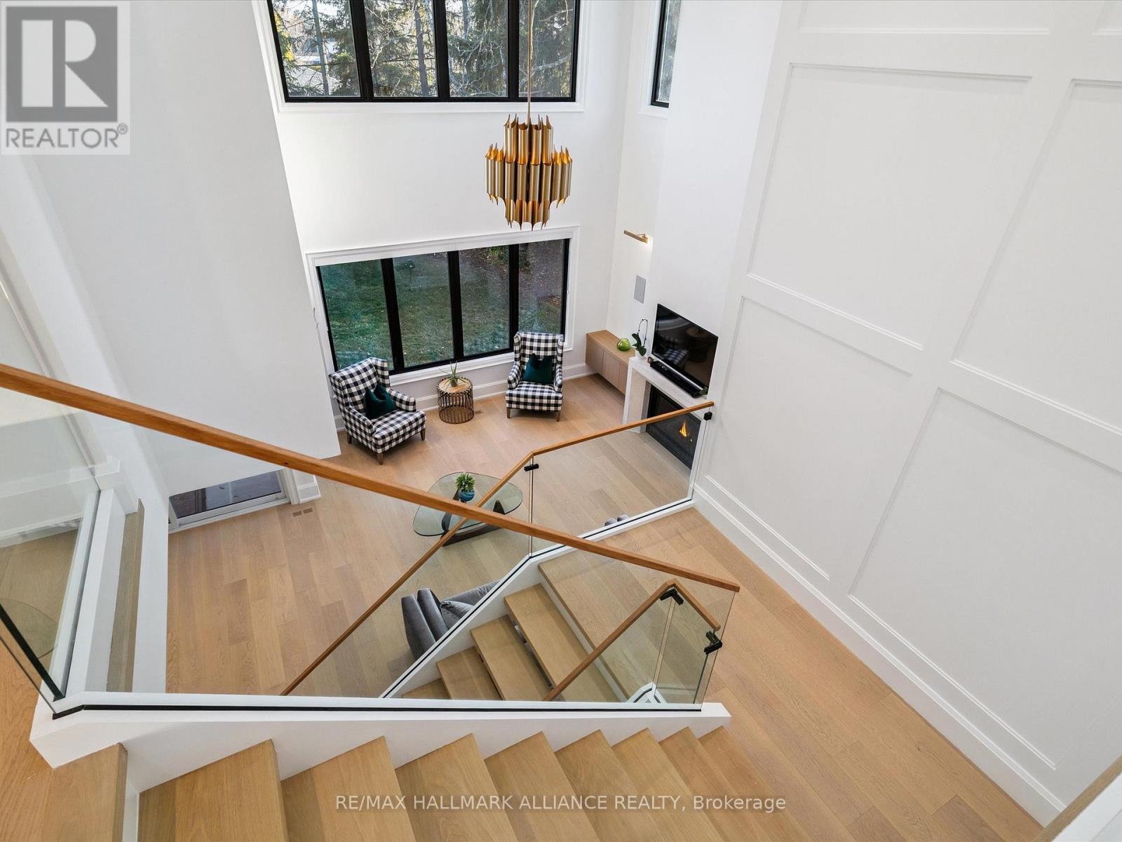 2074 Seabrook Drive, Oakville, Ontario  L6L 2T9 - Photo 20 - W12567094