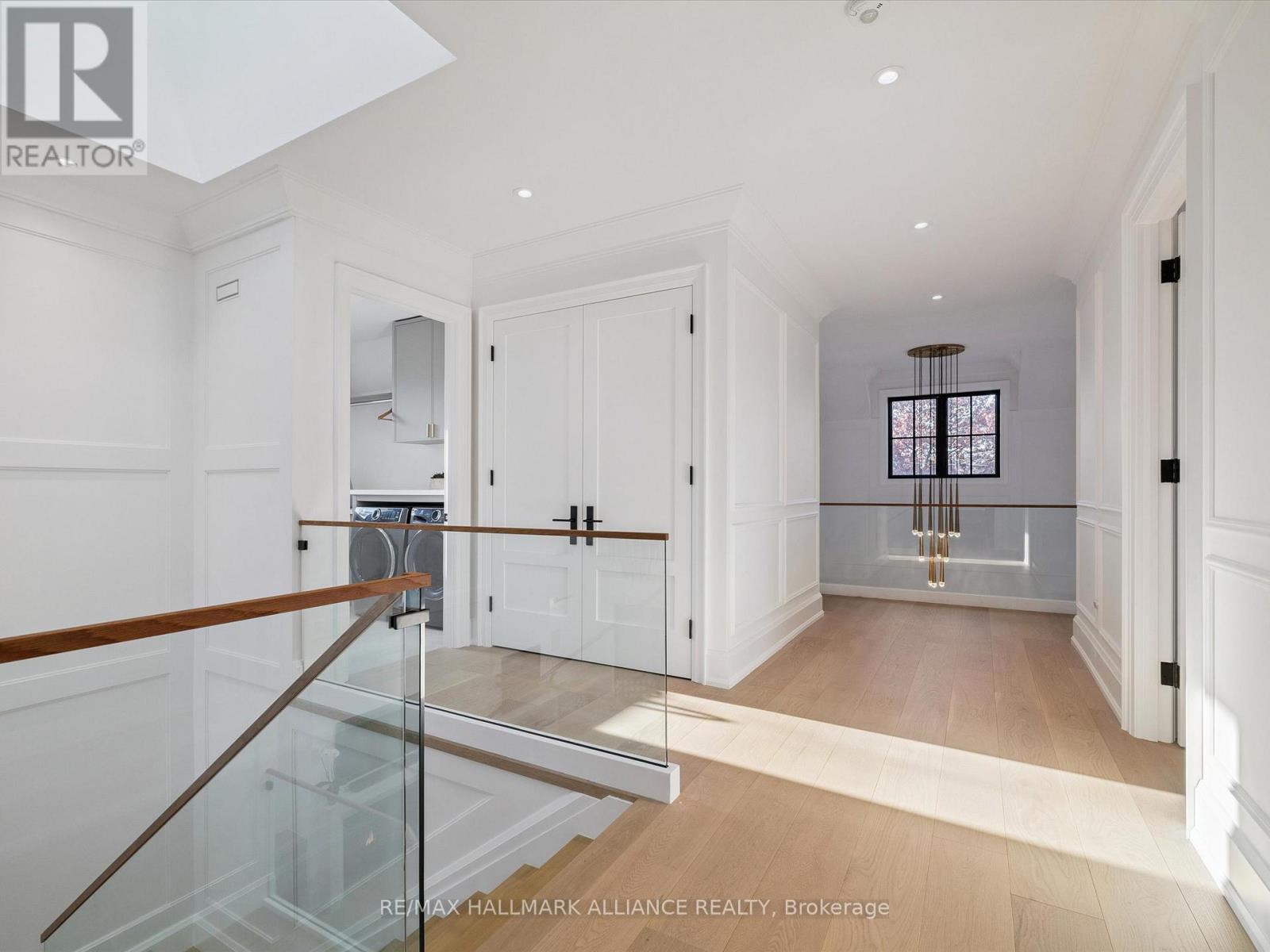 2074 Seabrook Drive, Oakville, Ontario  L6L 2T9 - Photo 29 - W12567094