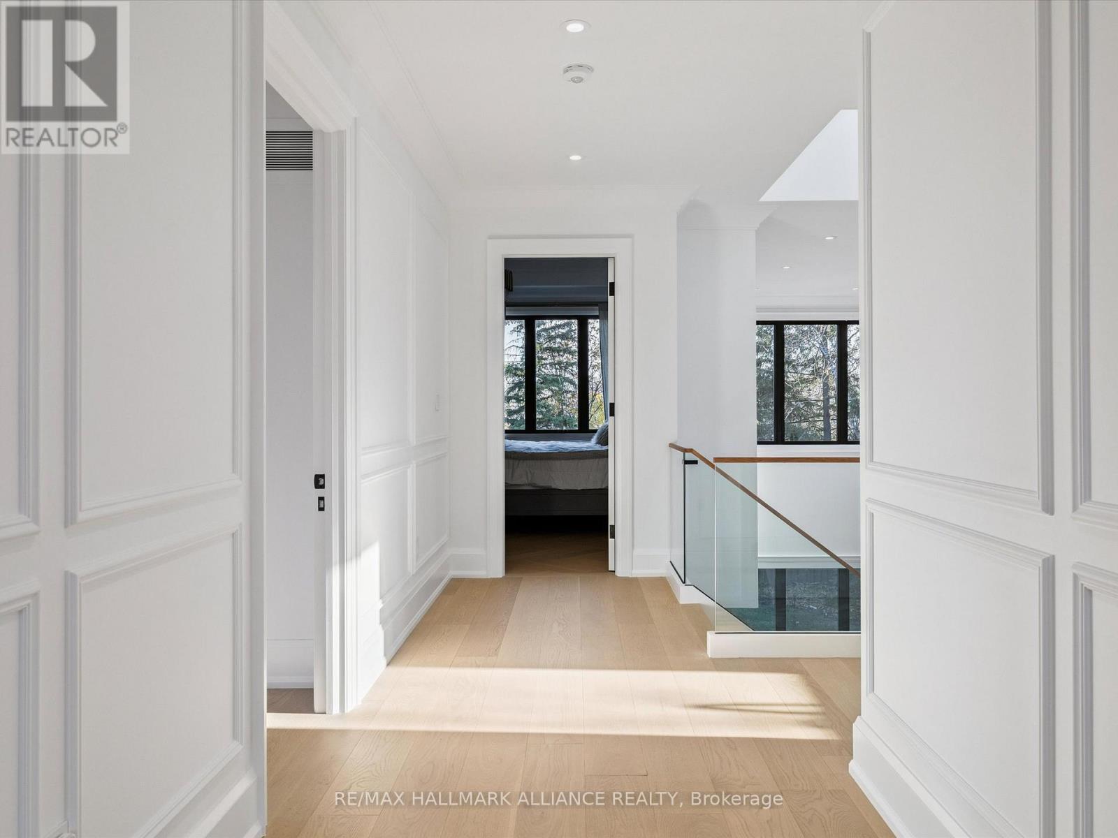 2074 Seabrook Drive, Oakville, Ontario  L6L 2T9 - Photo 22 - W12567094