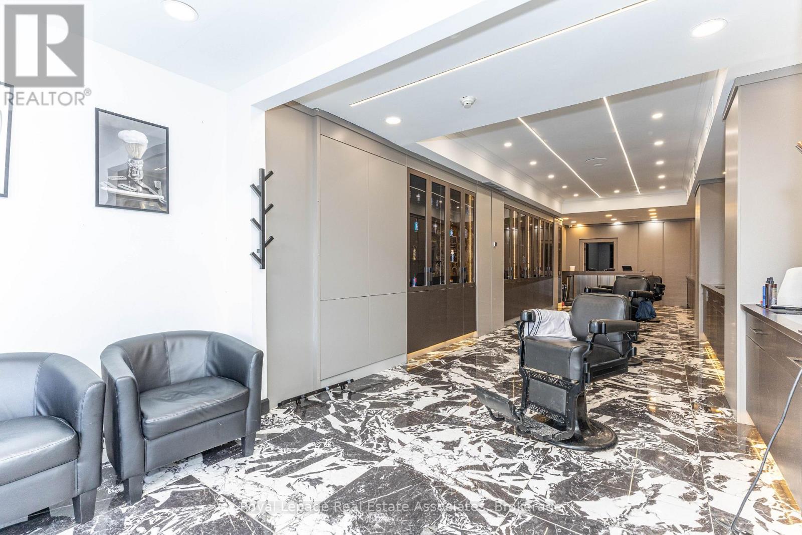 424 Eglinton Avenue W, Toronto, Ontario  M5N 1A2 - Photo 12 - C12639076