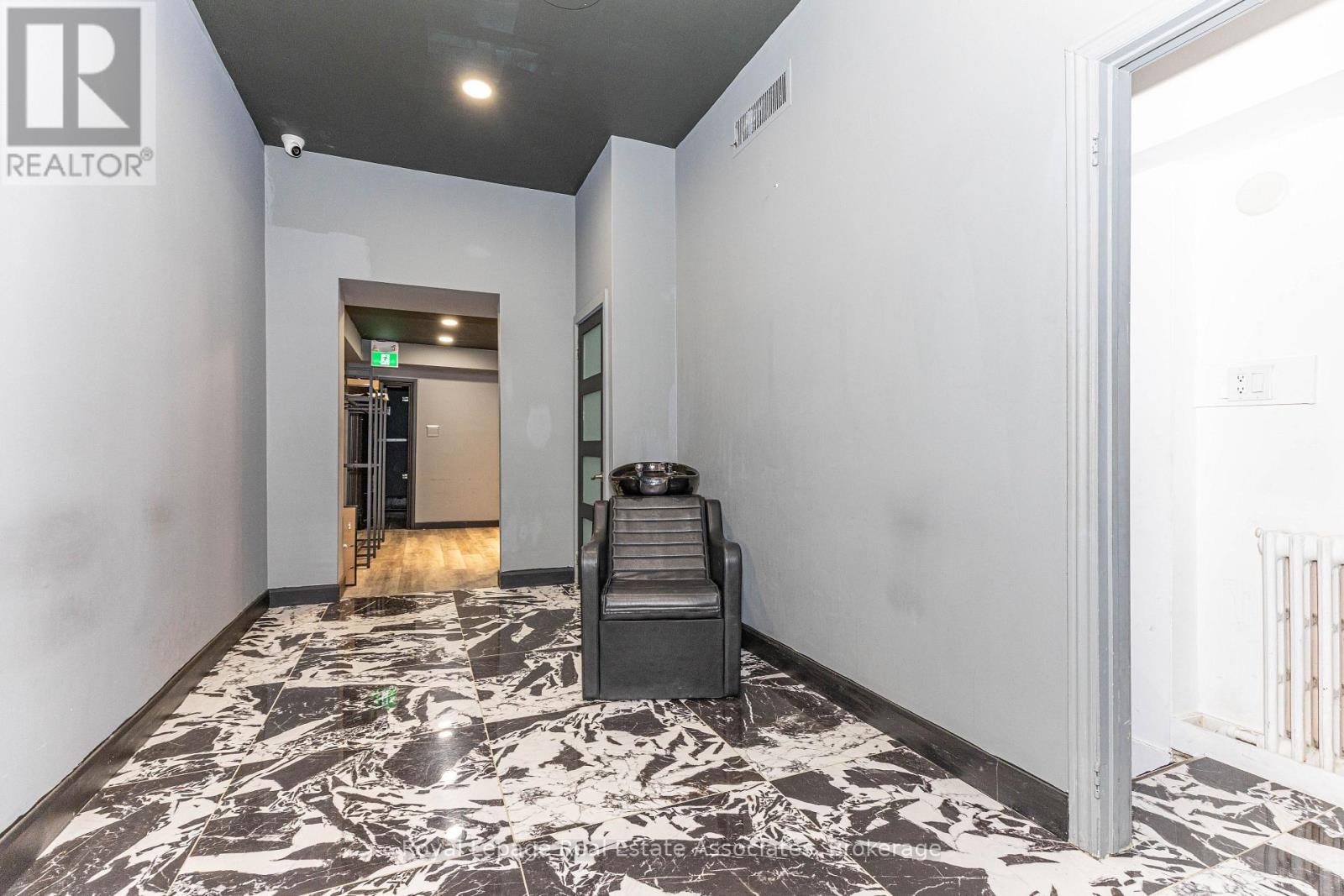 424 Eglinton Avenue W, Toronto, Ontario  M5N 1A2 - Photo 15 - C12639076