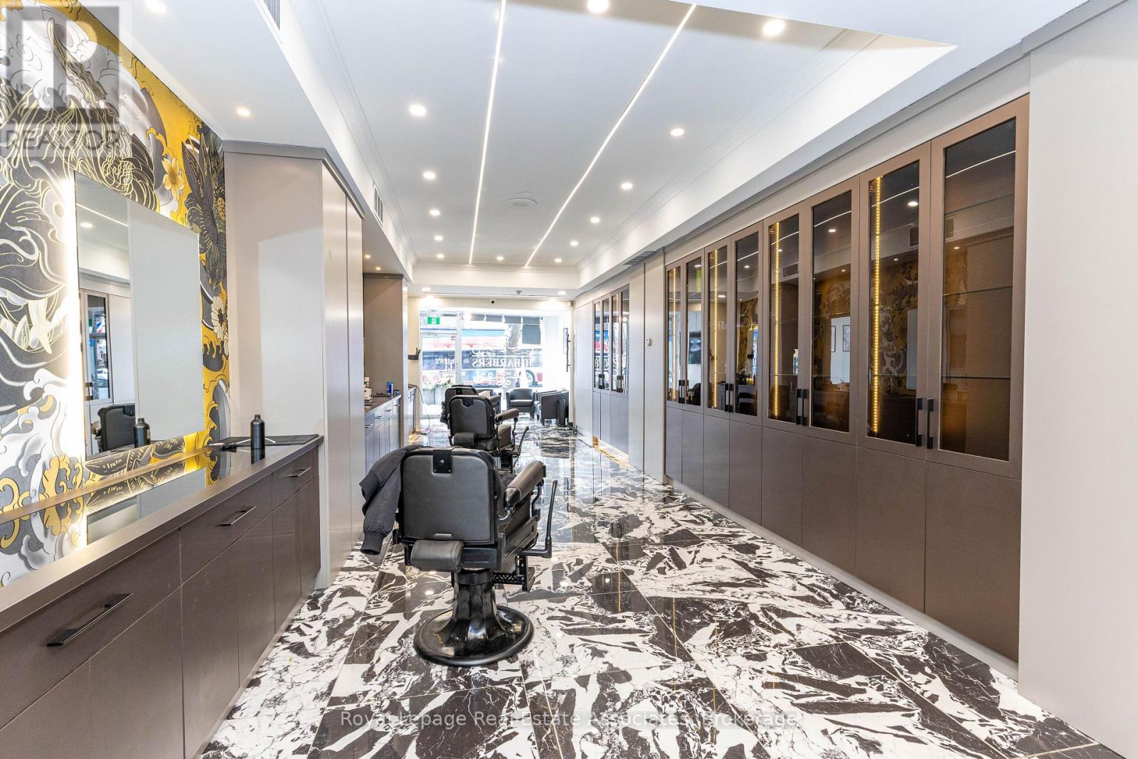 424 Eglinton Avenue W, Toronto, Ontario  M5N 1A2 - Photo 2 - C12639076