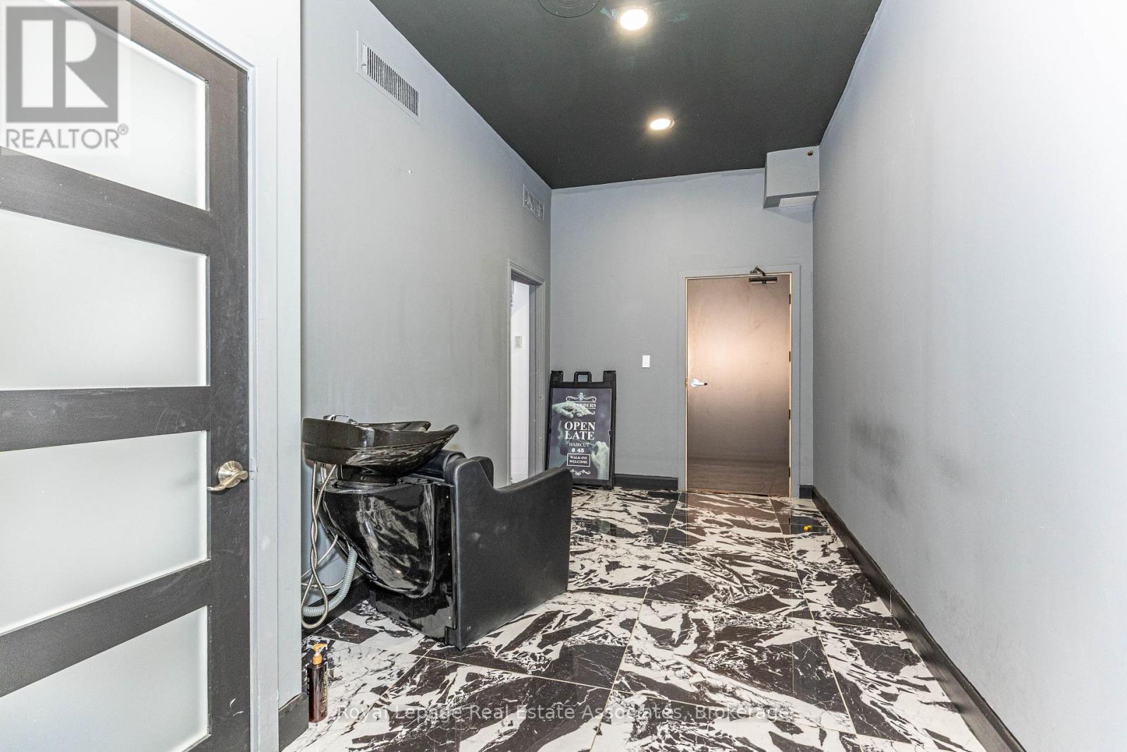 424 Eglinton Avenue W, Toronto, Ontario  M5N 1A2 - Photo 21 - C12639076