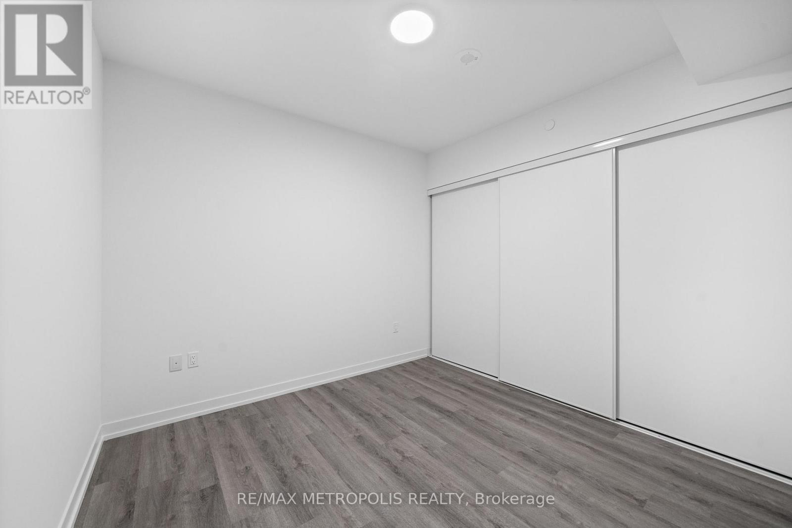 6208 - 138 Downes Street, Toronto, Ontario  M5E 0E4 - Photo 9 - C12639112