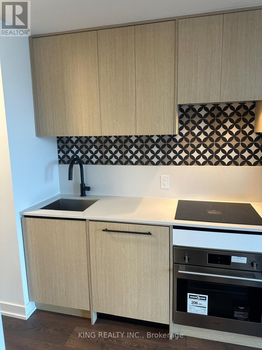 318 - 1200 Dundas Street W, Toronto, Ontario  M6J 1X4 - Photo 2 - C12639168