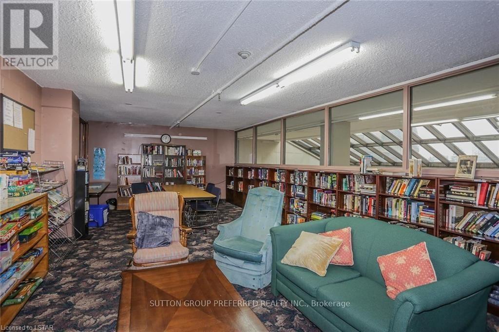 2404 - 389 Dundas Street, London East, Ontario  N6B 3L5 - Photo 23 - X12636738