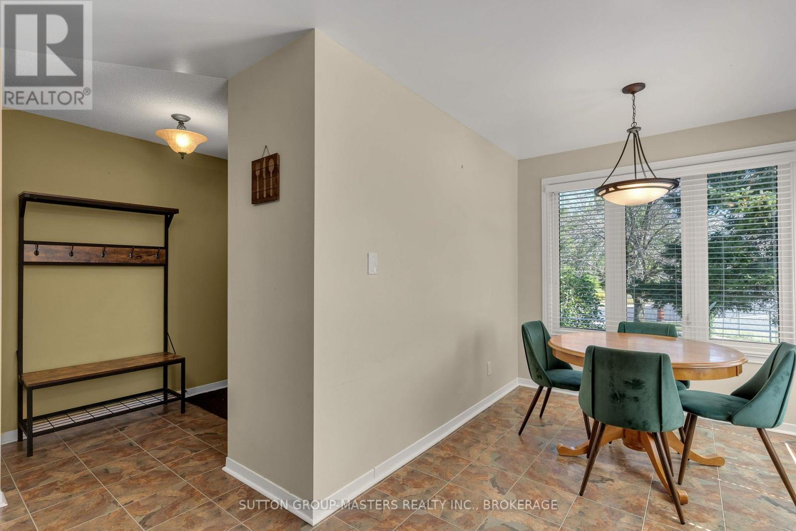 71 Davey Crescent, Loyalist, Ontario K7N 1X7 - Photo 12 - X12638044