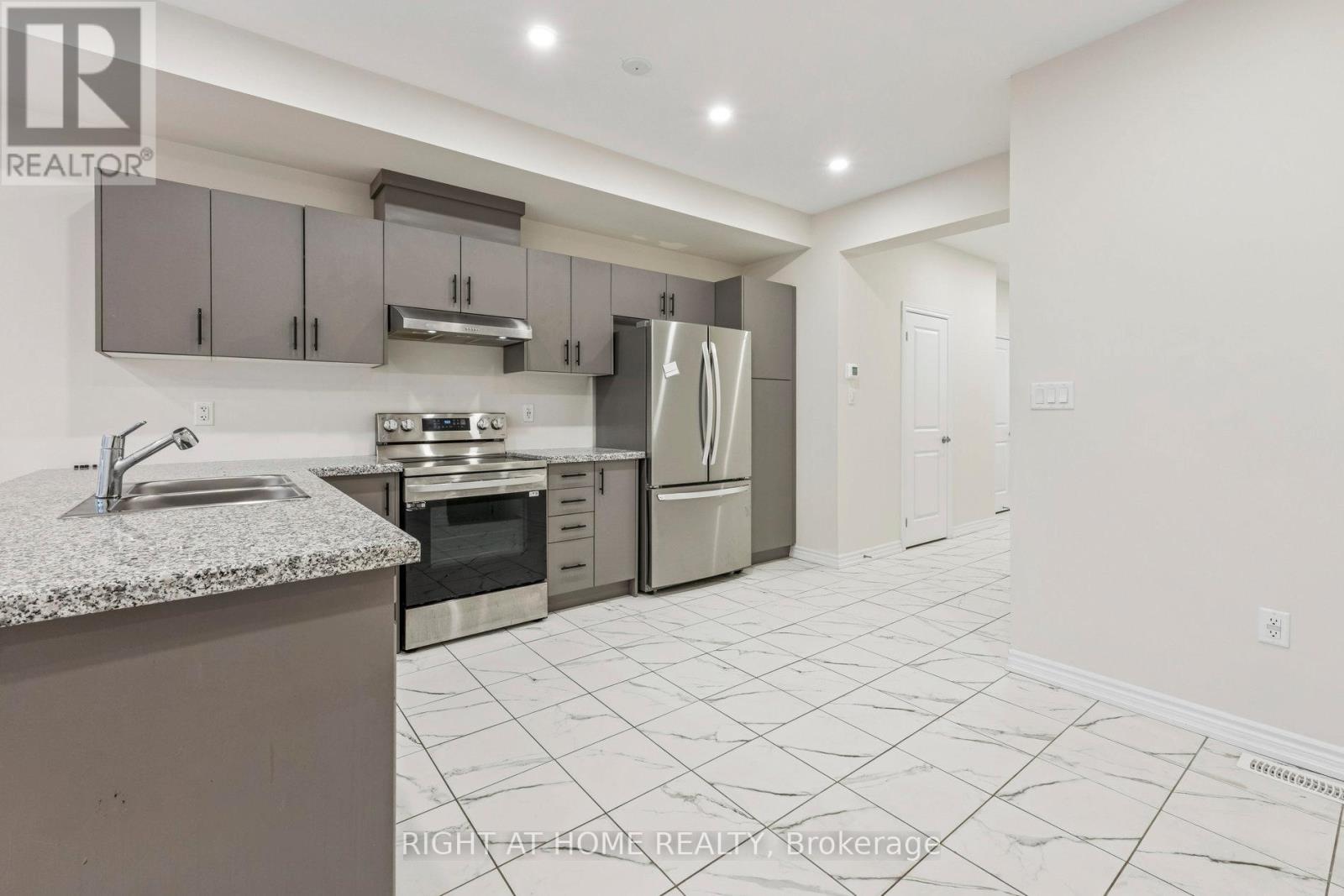 46 Senay Circle, Clarington, Ontario L1E 0H8 - Photo 15 - E12639042