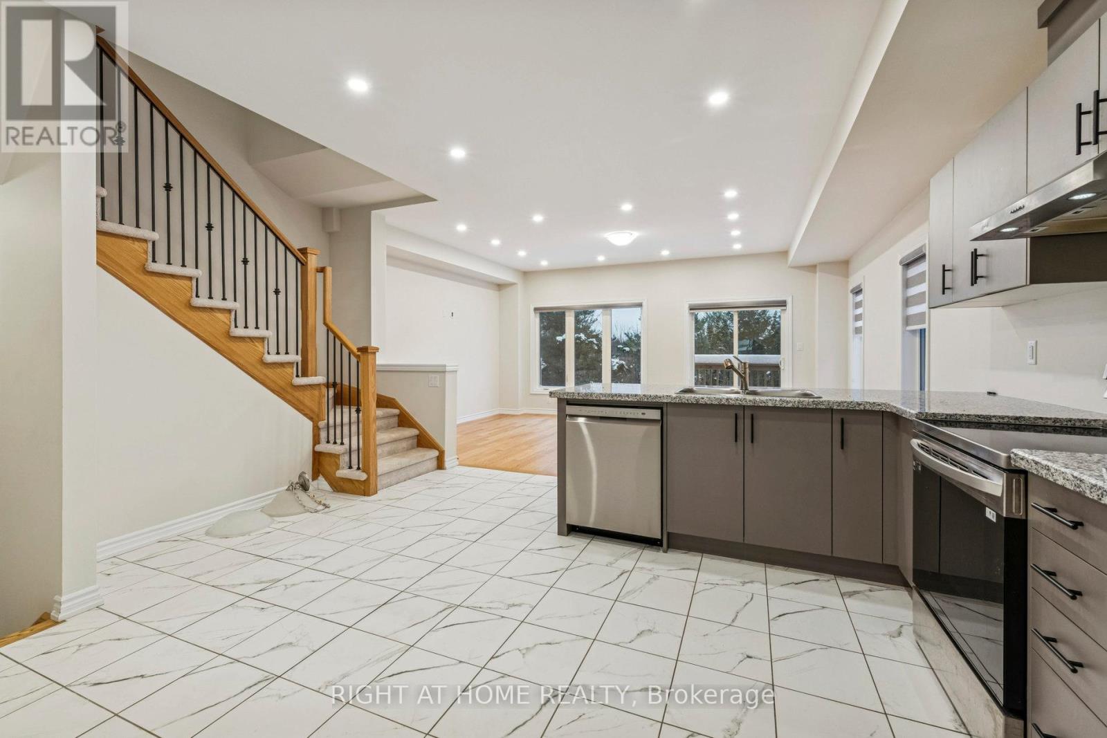 46 Senay Circle, Clarington, Ontario L1E 0H8 - Photo 16 - E12639042