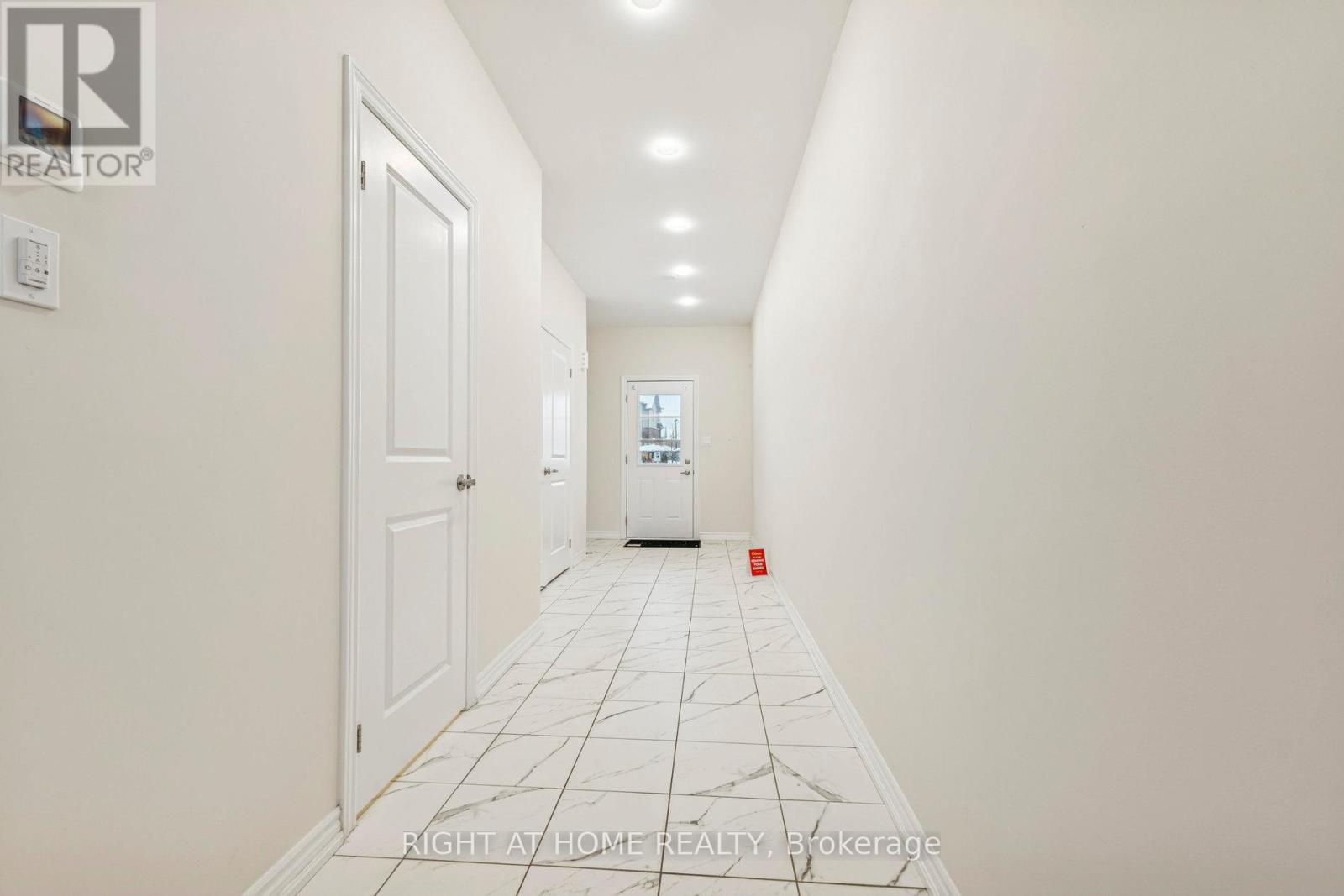 46 Senay Circle, Clarington, Ontario L1E 0H8 - Photo 7 - E12639042