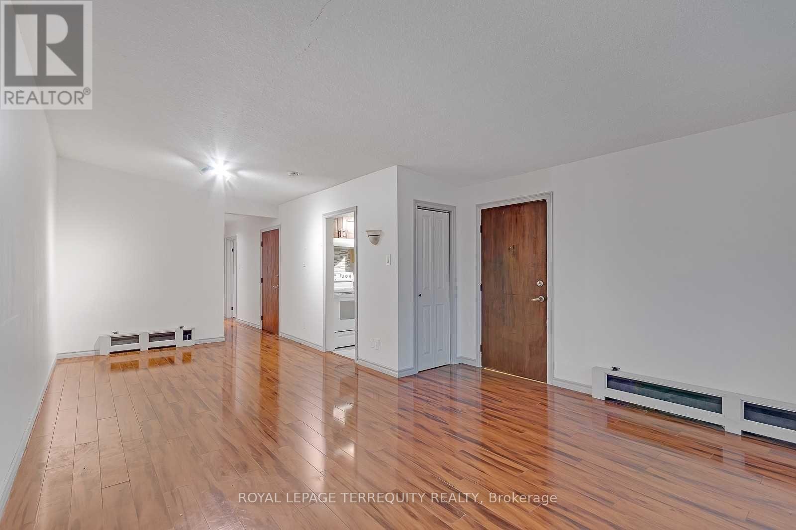 Lower 2l - 2977 Lawrence Avenue E, Toronto, Ontario  M1P 2V6 - Photo 5 - E12639096