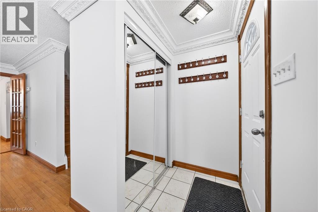 614 Elgin Street N, Cambridge, Ontario  N1R 5Z5 - Photo 4 - 40793023