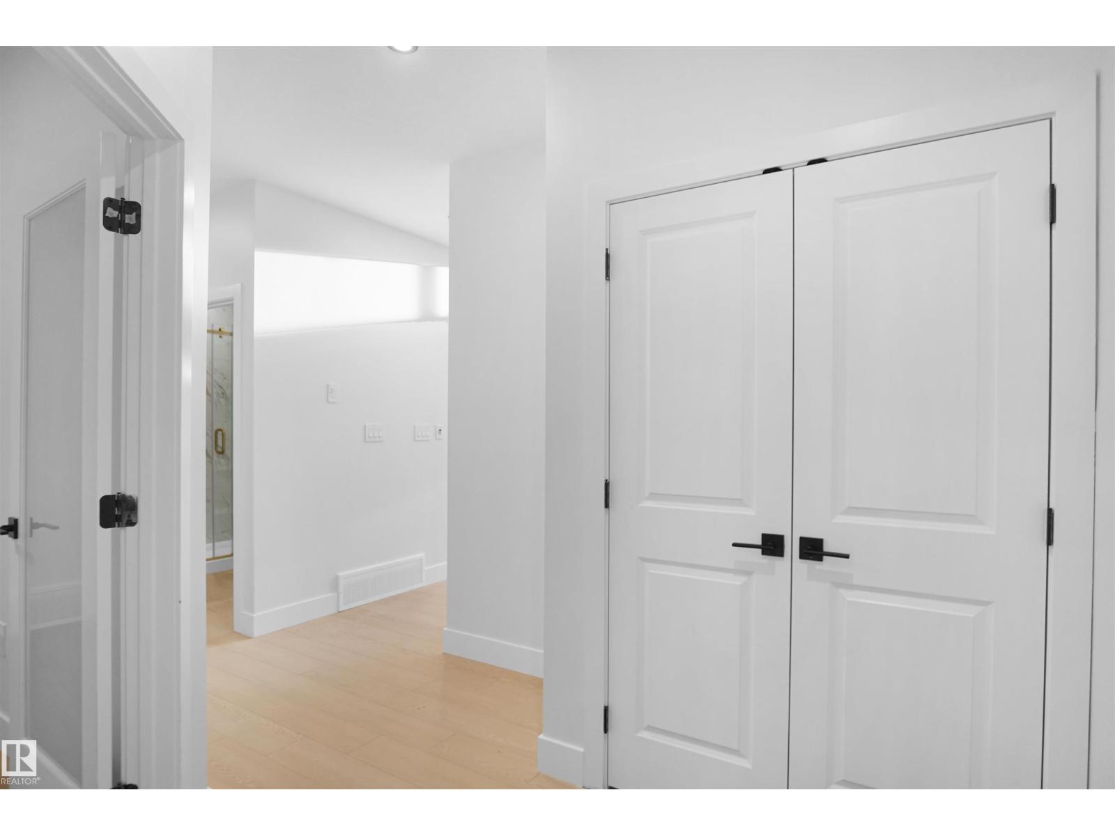 6224 29 Av Sw, Edmonton, Alberta  T6X 3J2 - Photo 4 - E4468299