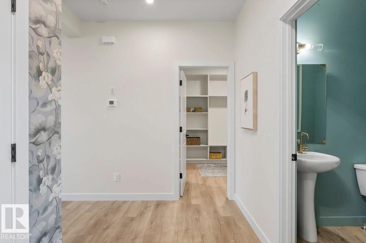 320 27 St Sw, Edmonton, Alberta  T6X 3H9 - Photo 3 - E4468300