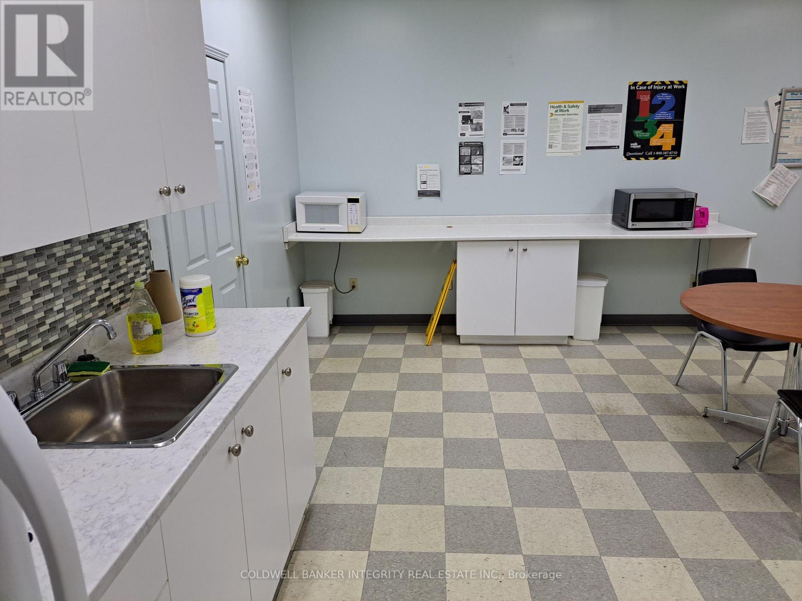 1-4 - 1050 Cooke Boulevard, Burlington, Ontario  L7T 4A8 - Photo 13 - W12022040