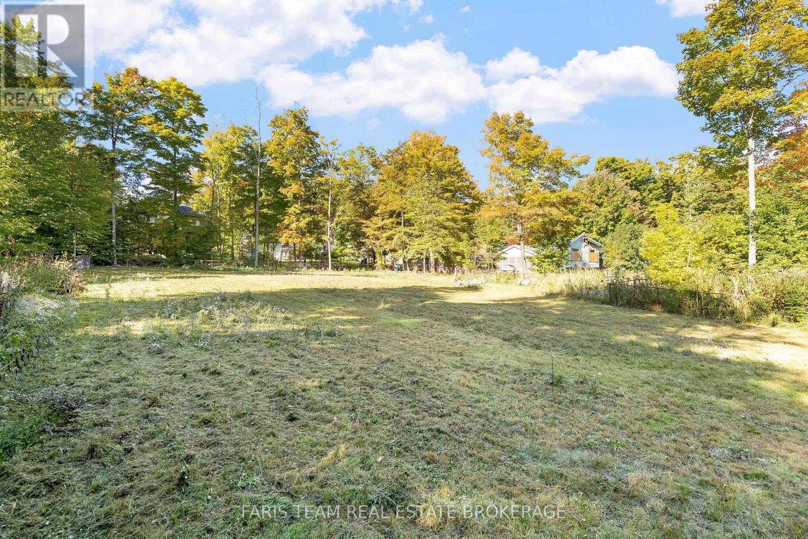 76 Mcarthur Drive, Penetanguishene, Ontario  L9M 1W9 - Photo 9 - S12595756