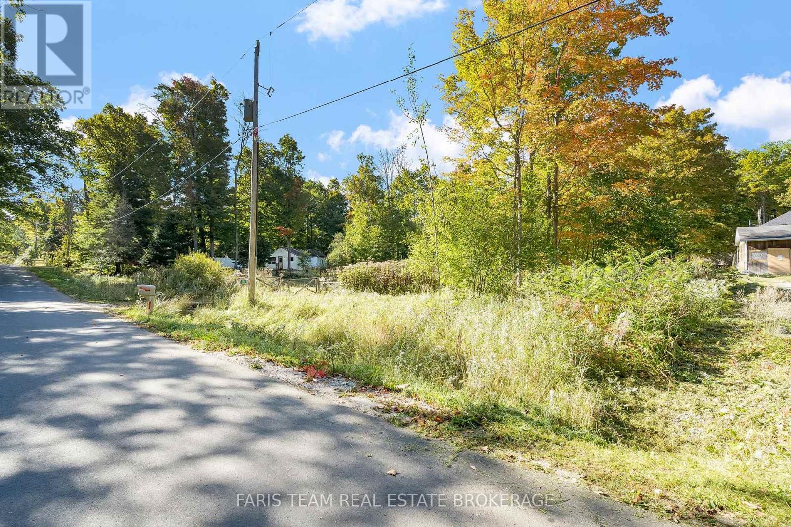 76 Mcarthur Drive, Penetanguishene, Ontario  L9M 1W9 - Photo 5 - S12595756