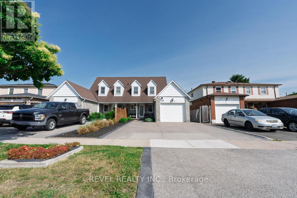 524 Fergo Avenue S, Mississauga, Ontario  L5B 2J3 - Photo 3 - W12637270