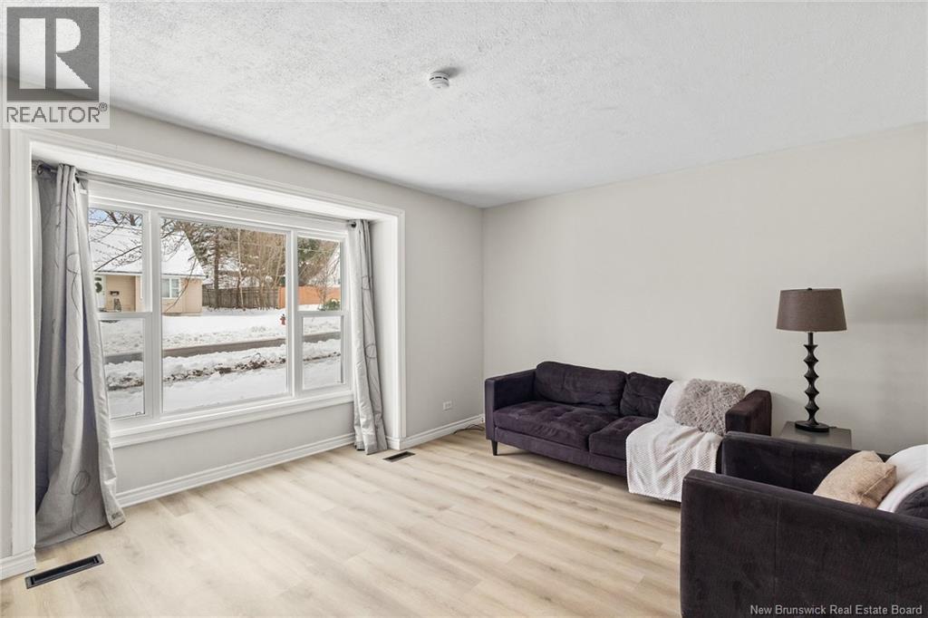 641 Reid Street, Fredericton, New Brunswick  E2J 2C3 - Photo 12 - NB131322