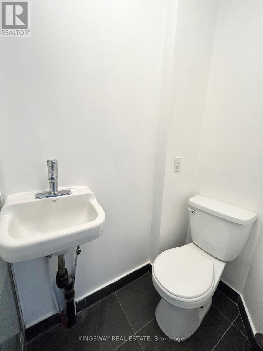 Main - 4229 Bloor Street W, Toronto, Ontario  M9C 1Z6 - Photo 10 - W12639054