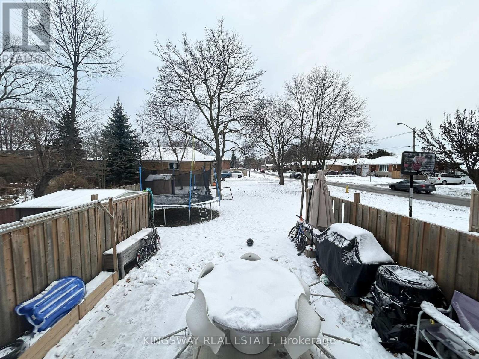 Main - 4229 Bloor Street W, Toronto, Ontario  M9C 1Z6 - Photo 13 - W12639054