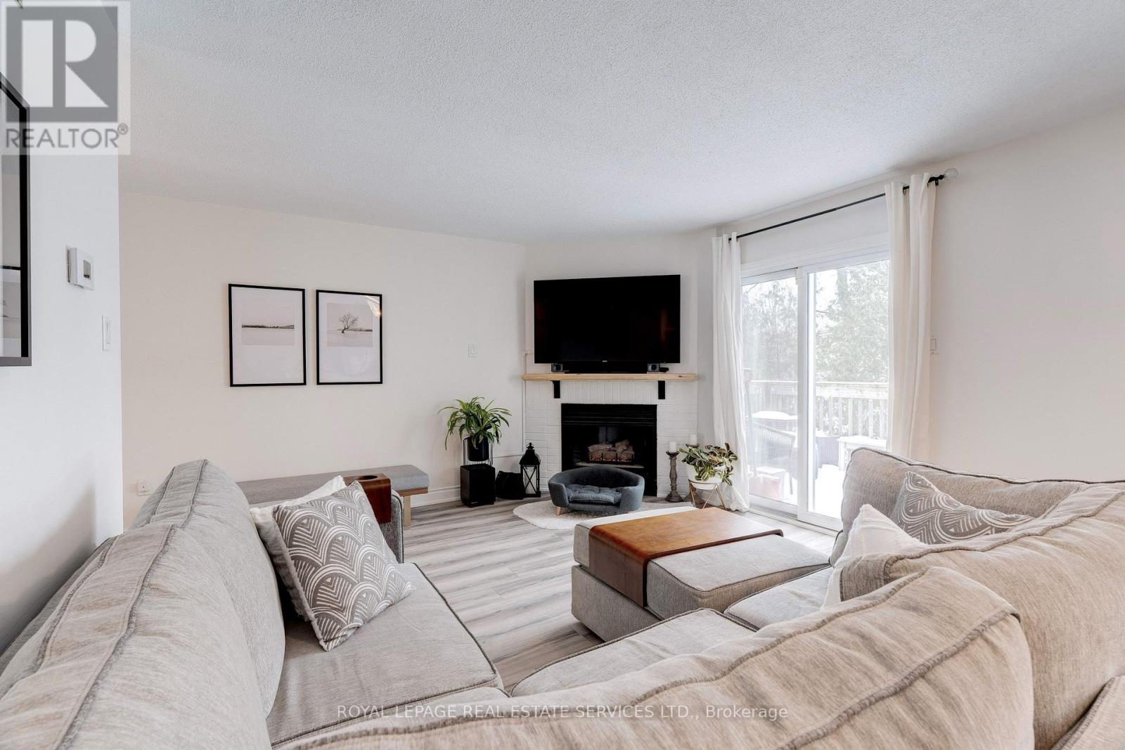 213 - 2110 Cleaver Avenue, Burlington, Ontario L7M 3Z3 - Photo 12 - W12639072