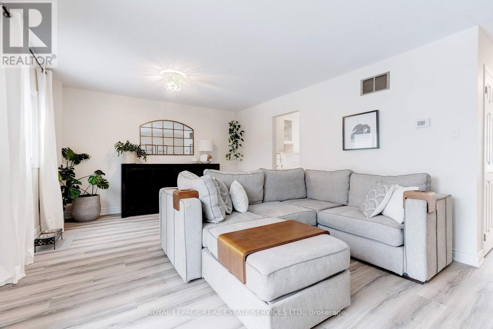 213 - 2110 Cleaver Avenue, Burlington, Ontario L7M 3Z3 - Photo 14 - W12639072