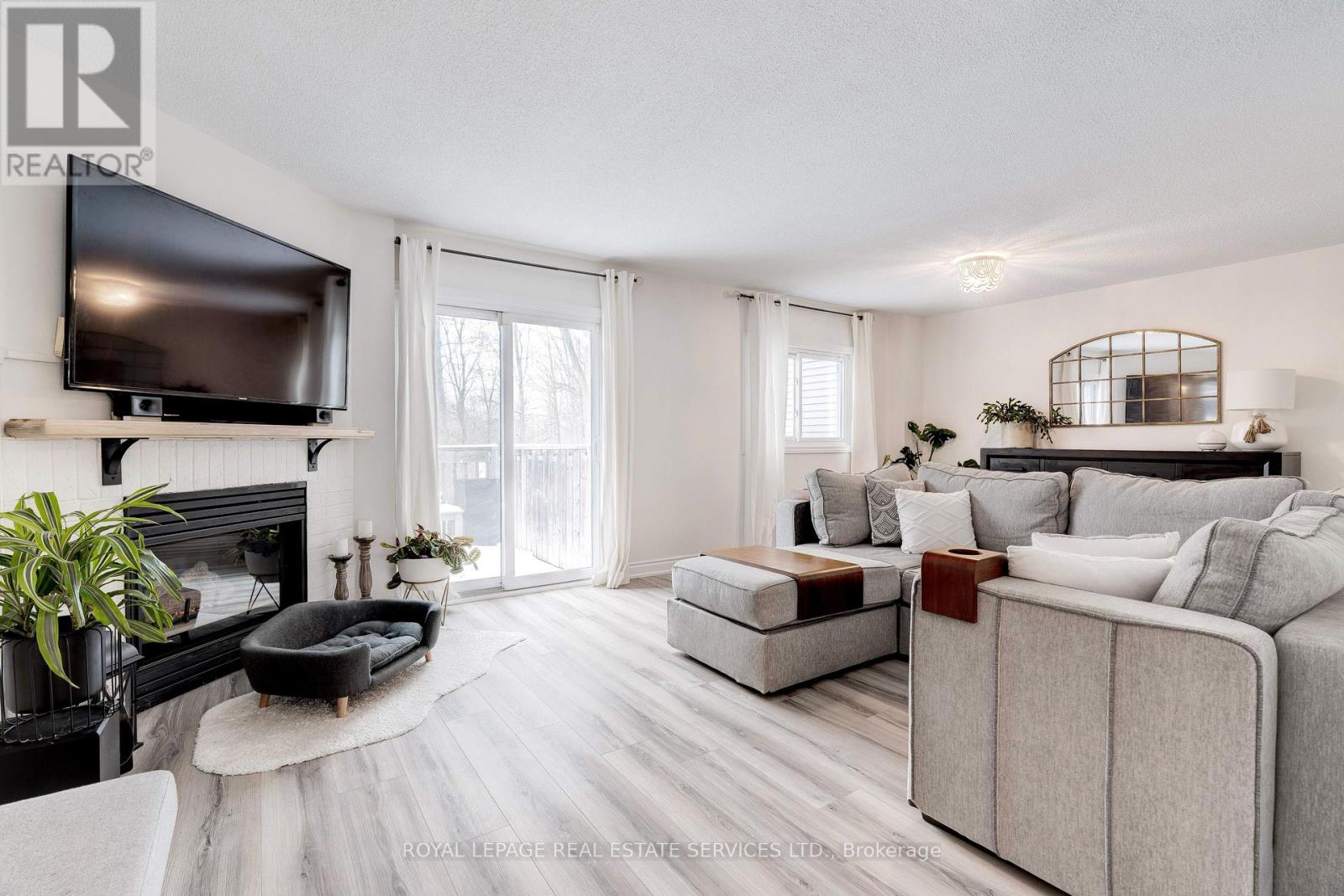 213 - 2110 Cleaver Avenue, Burlington, Ontario L7M 3Z3 - Photo 15 - W12639072