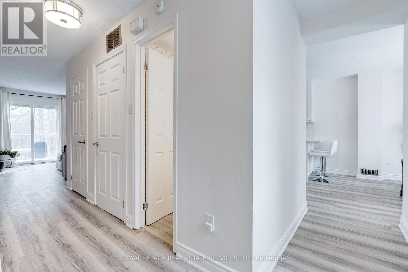 213 - 2110 Cleaver Avenue, Burlington, Ontario L7M 3Z3 - Photo 16 - W12639072