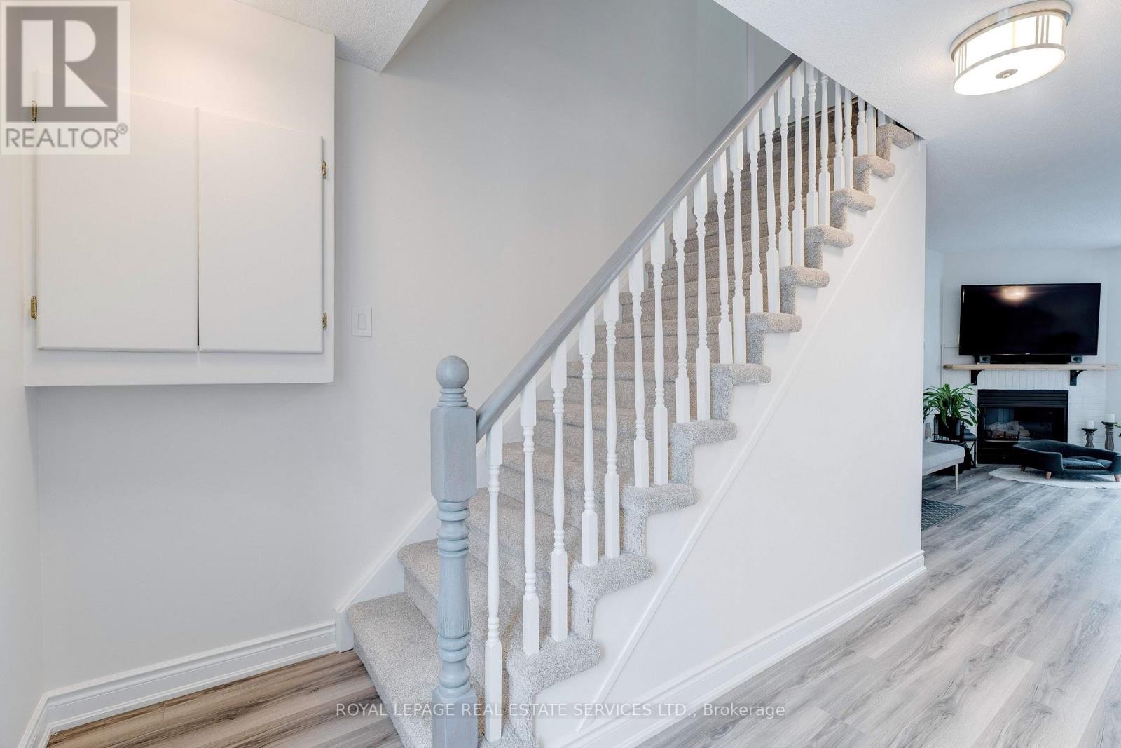 213 - 2110 Cleaver Avenue, Burlington, Ontario L7M 3Z3 - Photo 18 - W12639072