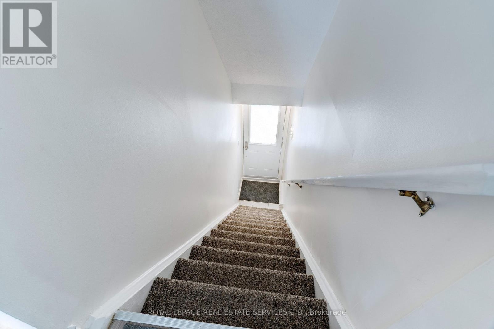 213 - 2110 Cleaver Avenue, Burlington, Ontario L7M 3Z3 - Photo 33 - W12639072