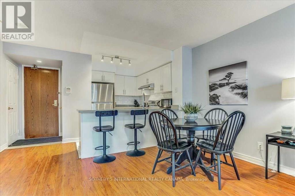 1506 - 156 Enfield Place, Mississauga, Ontario L5B 4L8 - Photo 12 - W12639082