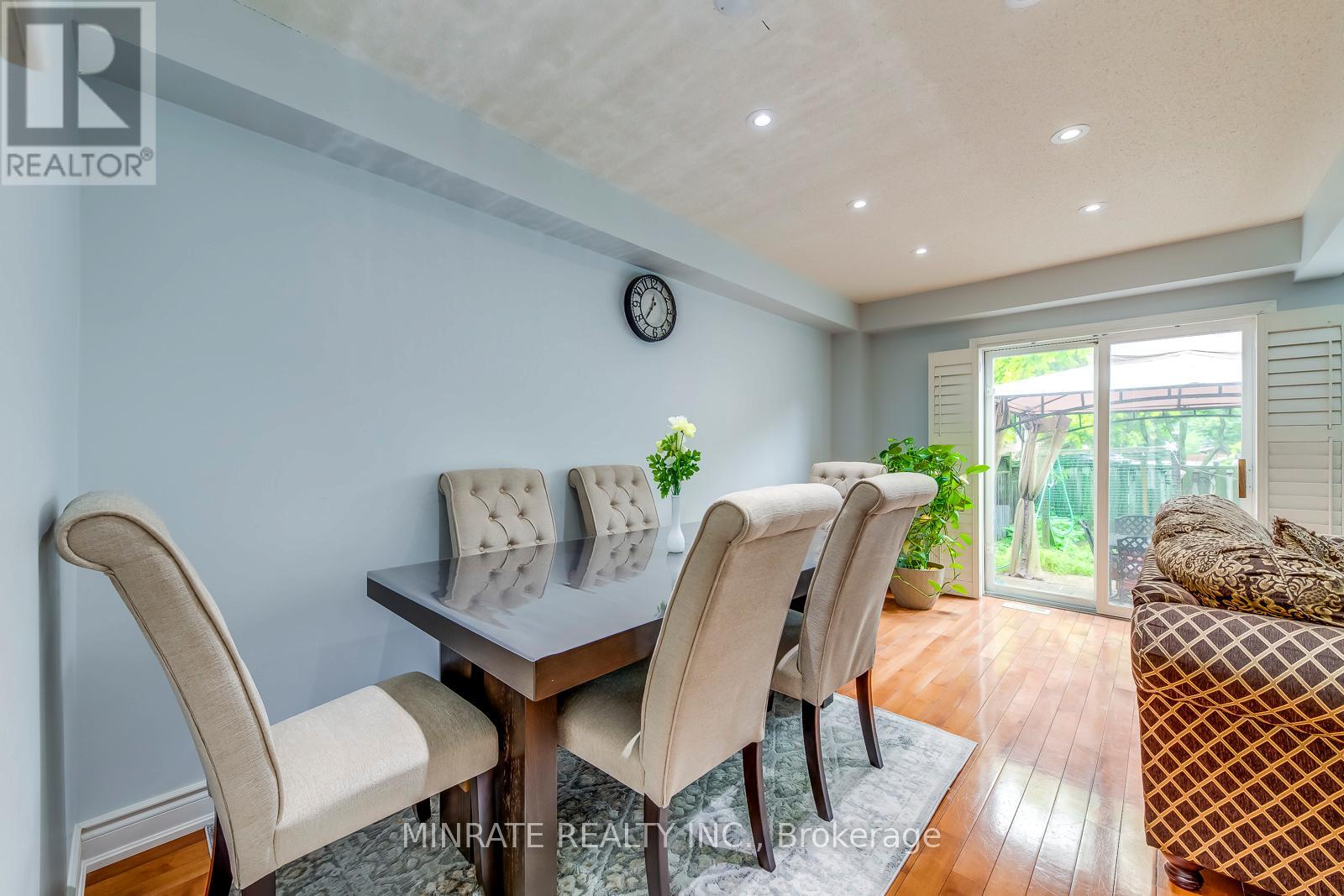 4084 Kryzan Drive, Burlington, Ontario  L7M 4Z5 - Photo 6 - W12639084