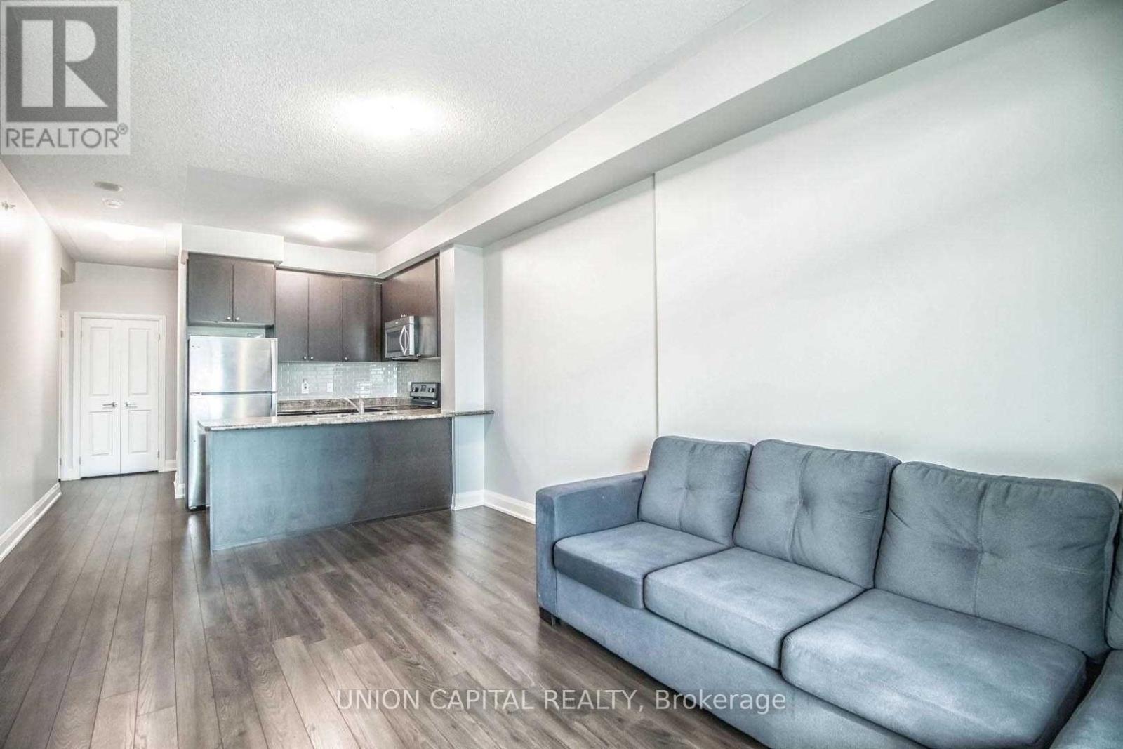 306 - 55 Yorkland Boulevard, Brampton (Goreway Drive Corridor), Ontario  L6P 4K9 - Photo 9 - W12639126