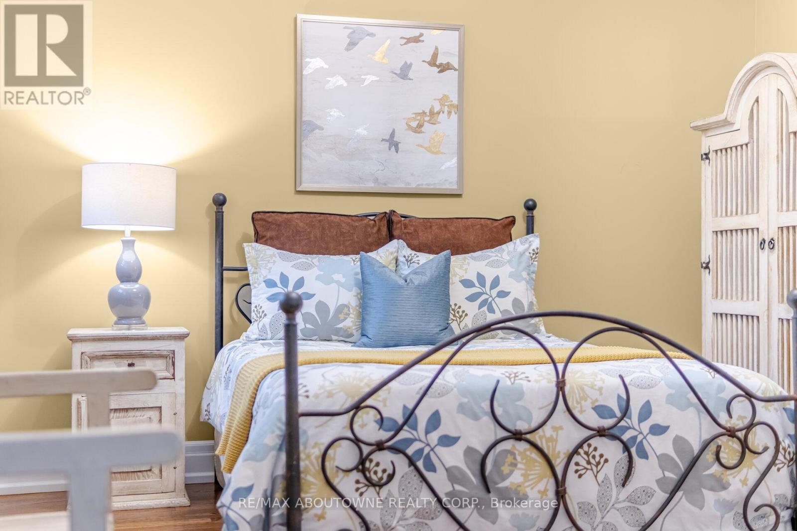 1271 Mineola Gardens, Mississauga, Ontario  L5G 3Y5 - Photo 27 - W12639148