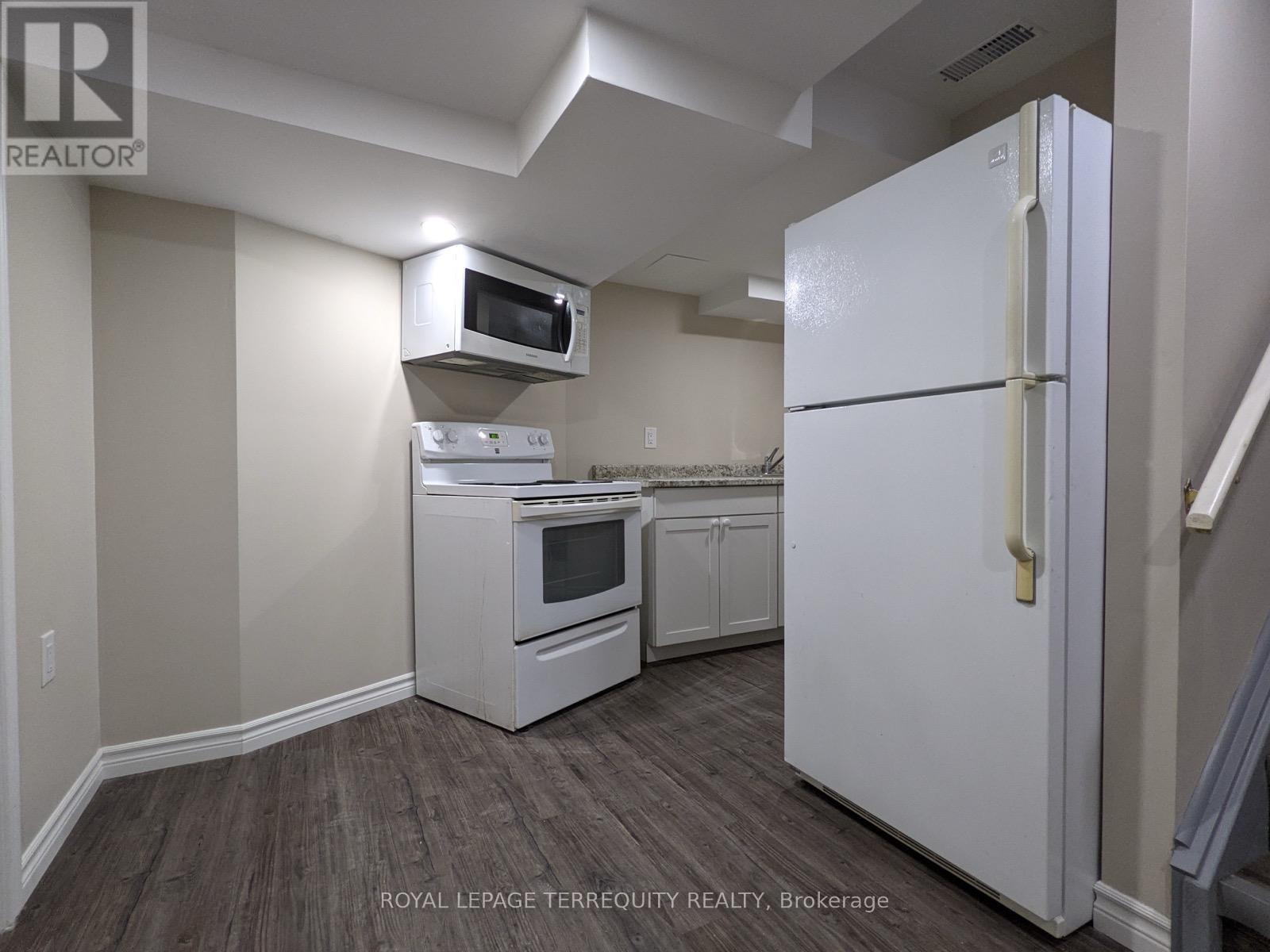 13 Southwell Place, Brampton, Ontario  L6Z 4S8 - Photo 33 - W12639152