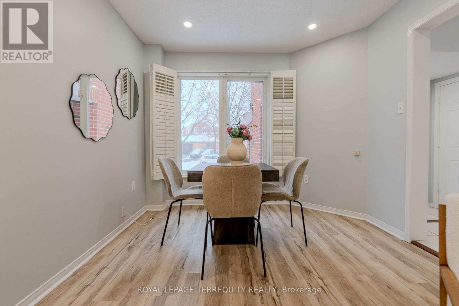 13 Southwell Place, Brampton, Ontario  L6Z 4S8 - Photo 7 - W12639152